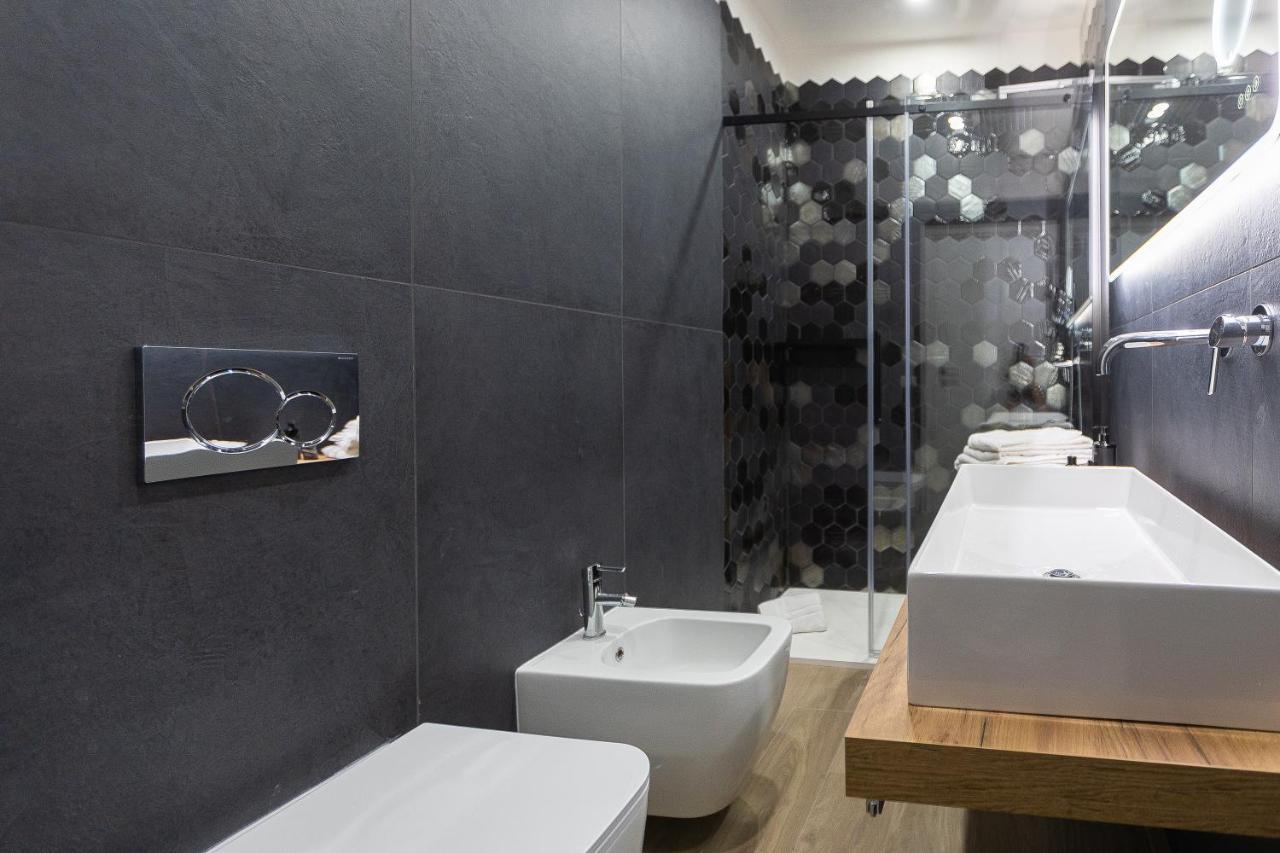 Kosmo Rome Luxury Hotel Exterior photo